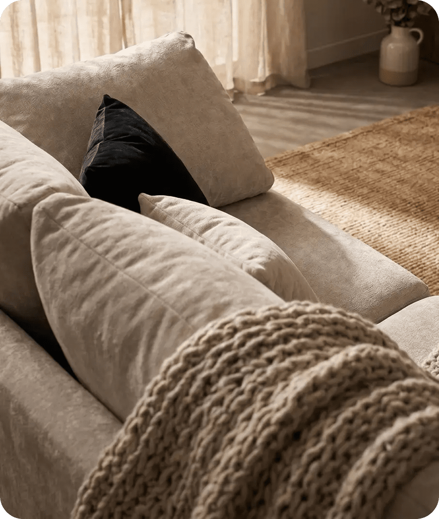 euphoria-light-grey-corner-sofa-close-up-detail